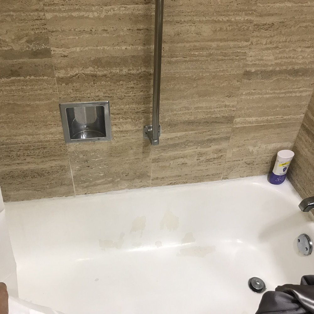 Miami Airport Hotel - Tub was gross but at least the water pressure was amazing - Hotels Near Me - Miami, Florida Miami Airport Hotel - Tub was gross but at least the water pressure was amazing - Hotels Near Me - Miami, Florida