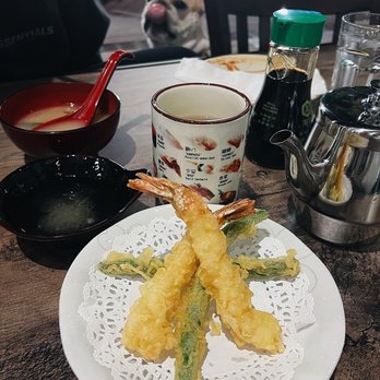 Sushi Beluga -Long Beach - miso soup, hot green tea & shrimp + green bean tempura - Japanese Near Me - Long Beach, California Sushi Beluga -Long Beach - miso soup, hot green tea & shrimp + green bean tempura - Japanese Near Me - Long Beach, California