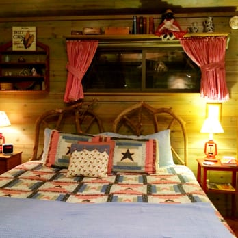 Sunrise Farm Bed & Breakfast - Corn Crib Cottage - Bed & Breakfast Near Me - Salem, South Carolina