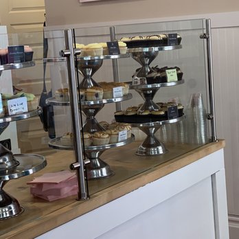 Lancaster Cupcake - Inside cupcake display - Cupcakes Near Me - Lancaster, Pennsylvania Lancaster Cupcake - Inside cupcake display - Cupcakes Near Me - Lancaster, Pennsylvania
