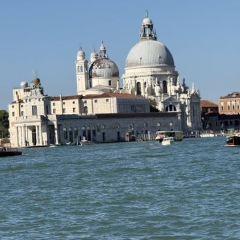 Canal Grande - Architecture Is Stunning - Landmarks & Historical Buildings Near Me