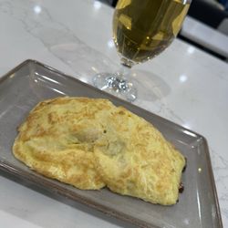 Hangar 300 Bar & Restaurant - 3 eggs omelette