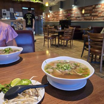 Miss Saigon Cafe - Vietnamese Near Me - Hurst, Texas