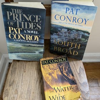 Outside Hilton Head - Pat Conroy taught here in 1969-1970 - Boating Near Me - Hilton Head Island, South Carolina Outside Hilton Head - Pat Conroy taught here in 1969-1970 - Boating Near Me - Hilton Head Island, South Carolina