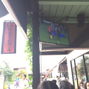 La Pastería - Nice outdoor screen for watching Italy in the World Cup - Italian Near Me - Guadalajara, JAL