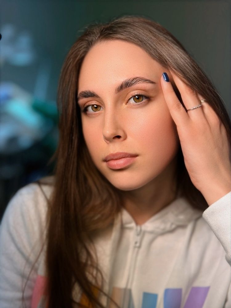 Alexeeva Brows Logo