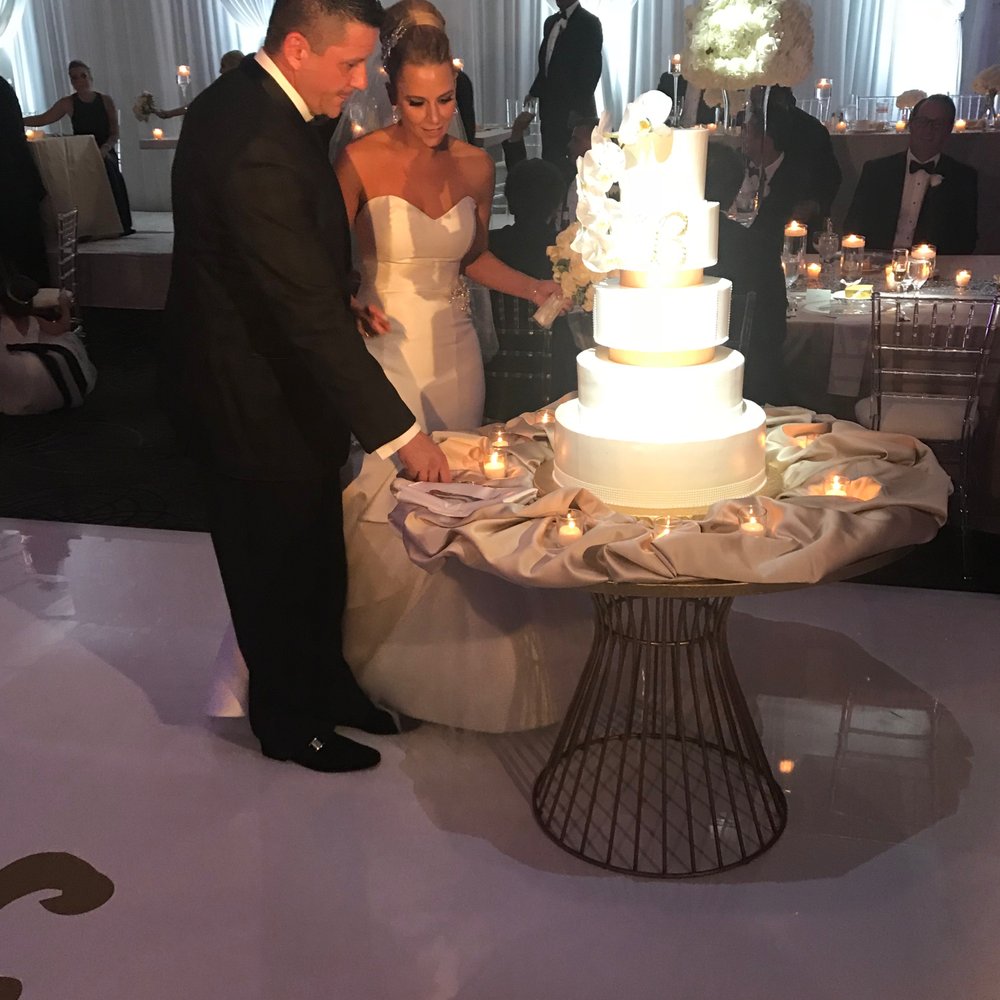 Empress Banquets - Beautiful cake and draping in the background!!! - Venues & Event Spaces Near Me - Addison, Illinois