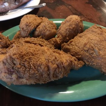 Babe's Chicken Dinner House - Their famous fried chicken - Chicken Shop Near Me - Garland, Texas