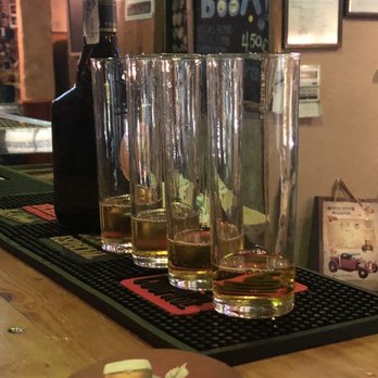 Pub Los Arcos - Whiskey - Sports Bars Near Me - Rota, California