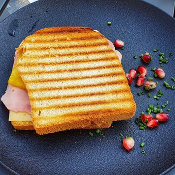 Paledo - Toast Hawaii - Delis Near Me - Hamburg, HH