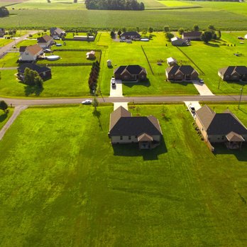 Rebecca Richards - EXIT Prime Realty - Drone footage helps buyers see the property and the area - Real Estate Agents Near Me - White House, Tennessee Rebecca Richards - EXIT Prime Realty - Drone footage helps buyers see the property and the area - Real Estate Agents Near Me - White House, Tennessee
