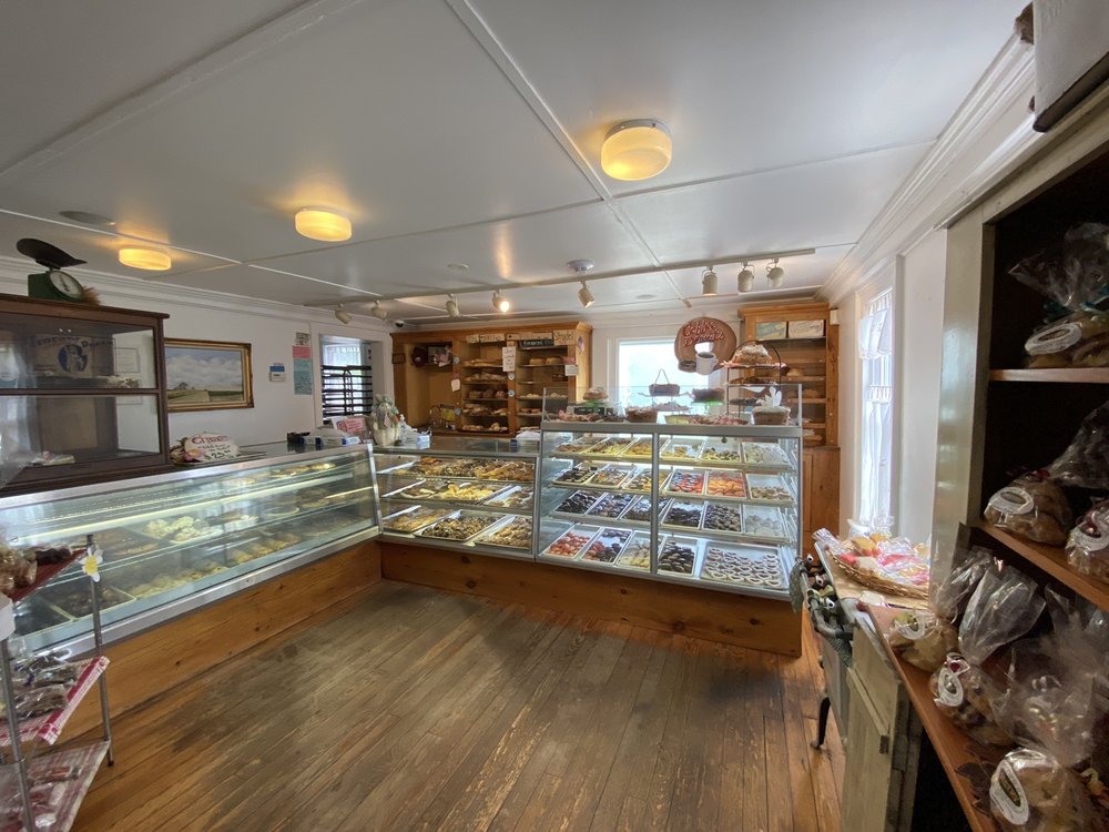 JUNDA’S PASTRY SHOP Updated October 2024 31 Photos & 125 Reviews 1612 Main Rd, Jamesport