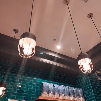 Bluestone Lane Theatre District Coffee Shop - Coffee & Tea Near Me - San Francisco, California