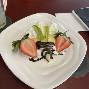 First Flight Island Restaurant & Brewery - Key lime pie - New American Near Me - Key West, Florida