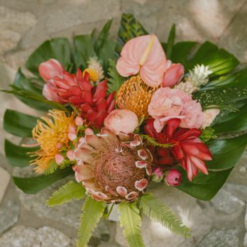 Florals By Linzey - Floral Designers Near Me