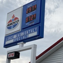Amoco - It's a gas station with GREAT food