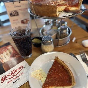 Giordano's - 1/2 Spinach & Sausage, 1/2 Pep & mushroom. Great cheese pull! - Pizza Near Me - Orlando, Florida
