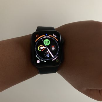 Apple - Oakridge - Apple Watch Series 4 GPS, Aluminum body. - Computers Near Me - San Jose, California