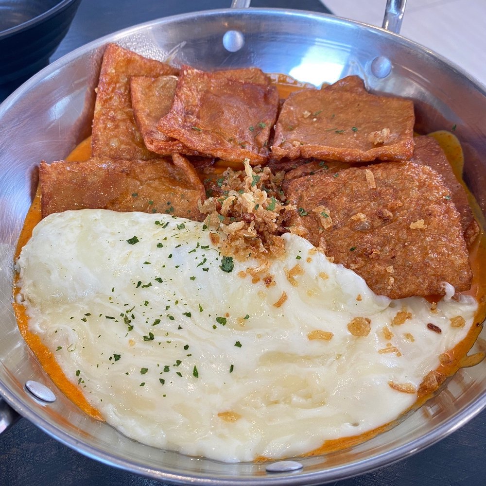 Woojoo Bunsik - Rose Tteokbokki with Fried Fish Cake and Cheese - Korean Near Me - Toronto, Ontario Woojoo Bunsik - Rose Tteokbokki with Fried Fish Cake and Cheese - Korean Near Me - Toronto, Ontario