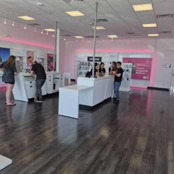 T-Mobile Authorized Retailer - T mobile - Mobile Phones Near Me - Decatur, Texas