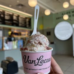 Strawberry shortcake (dairy free)