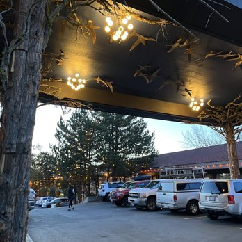 Campfire Hotel - Definite Oregon vibe for the carport. - Hotels Near Me - Bend, Oregon Campfire Hotel - Definite Oregon vibe for the carport. - Hotels Near Me - Bend, Oregon
