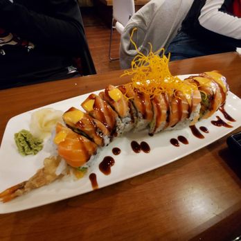 Misato Sushi - Spicy scallop dragon roll - Sushi Bars Near Me - North york, Ontario Misato Sushi - Spicy scallop dragon roll - Sushi Bars Near Me - North york, Ontario