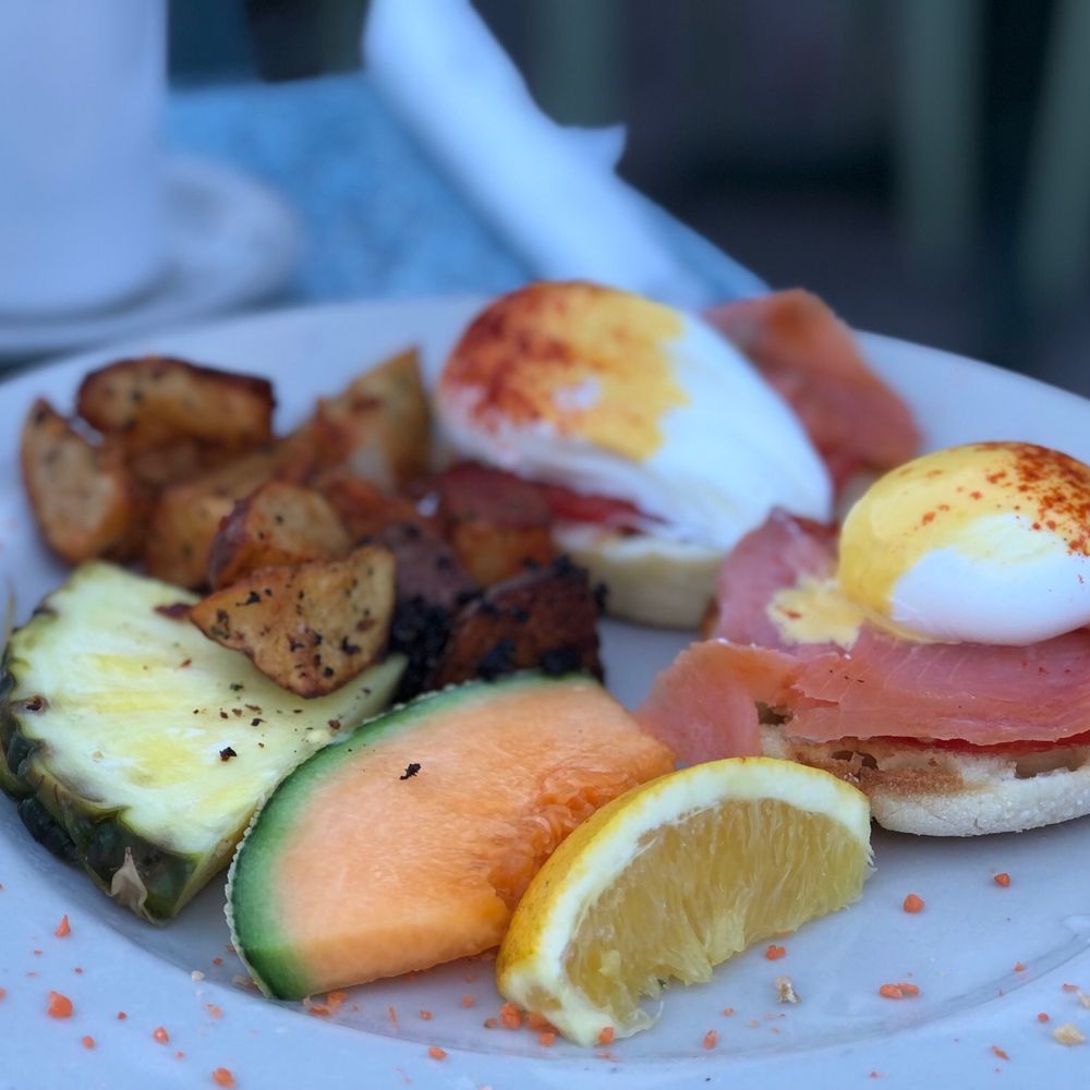 Keylime Bistro - Smoked salmon Benedict. - Seafood Near Me - Captiva, Florida Keylime Bistro - Smoked salmon Benedict. - Seafood Near Me - Captiva, Florida