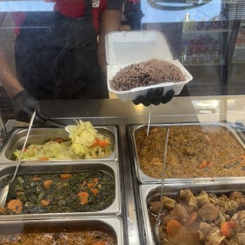 Bon Appetit Grill - Legume with pork, spinach with goat, vegetables : cabbage or mixed vegetables, pig feet, spinach w/no meat legume w/no meat - Haitian Near Me - Orlando, Florida