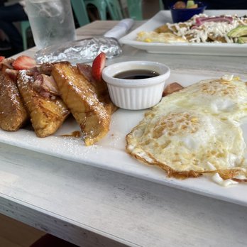 Cielito Cafe - Mexican toast - Breakfast & Brunch Near Me - Houston, Texas