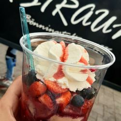 Eiscafe Eistraum - Ein Eisbecher für unterwegs