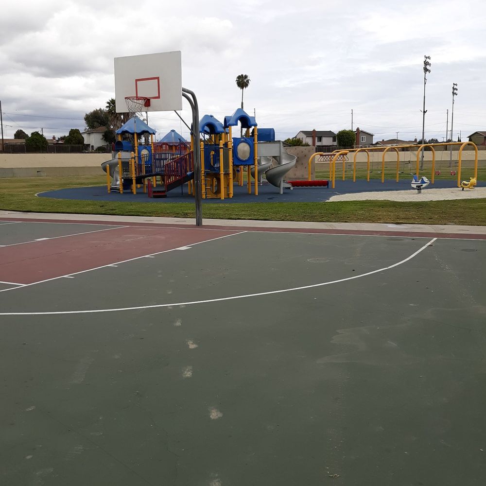 Del Amo Park - Playground - Parks Near Me - Carson, California