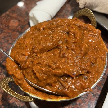 Elephant Walk - Shiro - Ethiopian Near Me - Cincinnati, Ohio