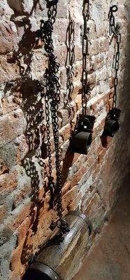 Mittelalterliche Lochgefängnisse by null