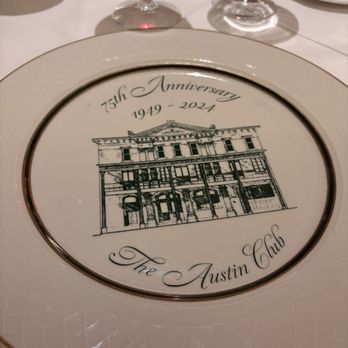The Austin Club - American Near Me - Austin, Texas
