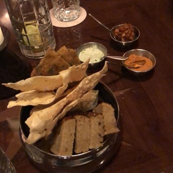 Tiffins Restaurant - bread service with dipping sauces - New American Near Me - Lake Buena Vista, Florida Tiffins Restaurant - bread service with dipping sauces - New American Near Me - Lake Buena Vista, Florida