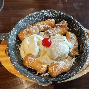 Roux Seafood Kitchen - Fried bananas with vanilla ice cream. - Seafood Near Me - Huntington Beach, California Roux Seafood Kitchen - Fried bananas with vanilla ice cream. - Seafood Near Me - Huntington Beach, California