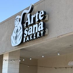 Arte Sana Bakery - Front of store
