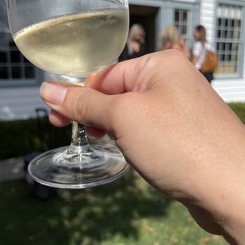 Ravine Vineyard Estate Winery - Wineries Near Me - St Davids, Ontario