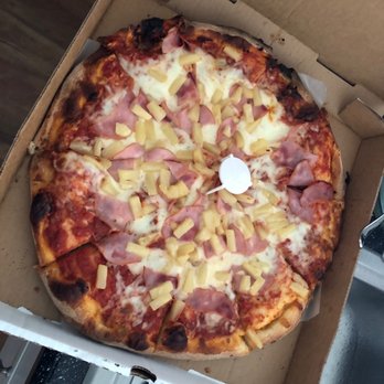 Buono's Pizzeria - Good looking hawaiian pizza! Canadian bacon x pineapple - Pizza Near Me - San Pedro, California Buono's Pizzeria - Good looking hawaiian pizza! Canadian bacon x pineapple - Pizza Near Me - San Pedro, California