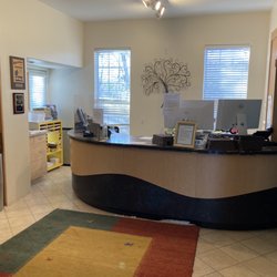 Cynthia Schade, DC - Active Life Chiropractic Clinic - Main reception area