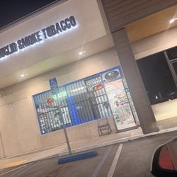 Euclid Smoke Tobacco - Photo of shop Front/visit: