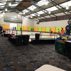 Paradise Skate Roller Rink & Arcade