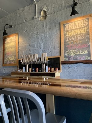 Arlyn's Good Beer by null