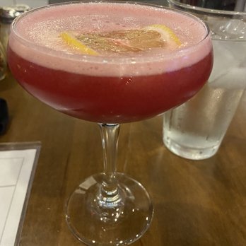 Pomo - Phoenix - pomo lemondrop cocktail - Pizza Near Me - Phoenix, Arizona Pomo - Phoenix - pomo lemondrop cocktail - Pizza Near Me - Phoenix, Arizona