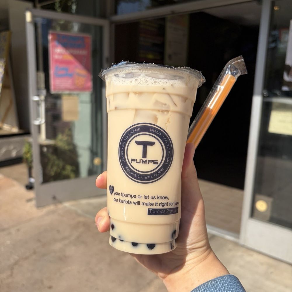 Tpumps - Pasadena - Macadamia nut vanilla black milk tea with boba - Bubble Tea Near Me - Pasadena, California