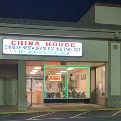 China House - Conveniently located!!!