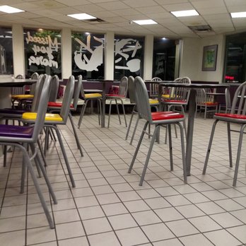 Taco Bell - Clean dining area - Fast Food Near Me - Littleton, Colorado Taco Bell - Clean dining area - Fast Food Near Me - Littleton, Colorado