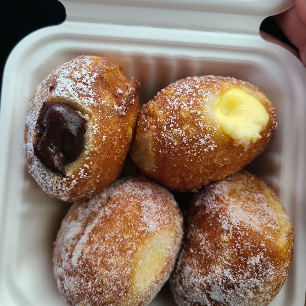 Sugar Beach Bake Shop - Bakeries Near Me - Kihei, Hawaii