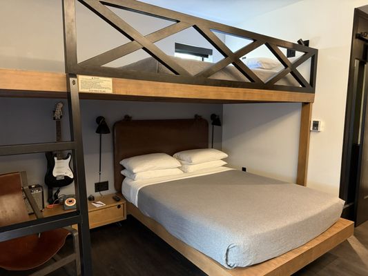 Moxy Minneapolis Uptown by null